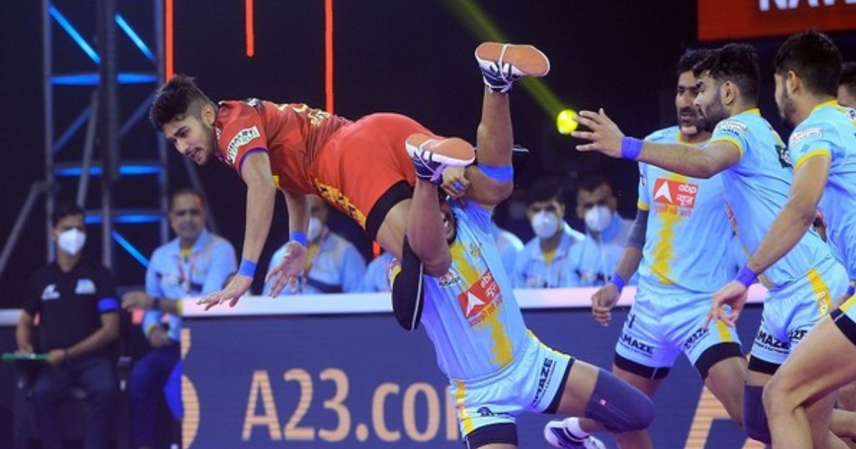PKL: Naveen Kumar shines as Dabang Delhi overcomes UP Yoddha challenge